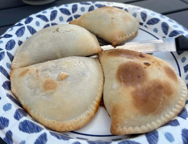 9F8C4BA8-272F-4CCF-9B2D-A87BAD064179_1_201_a